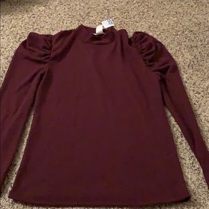 Women’s Size M Maroon Sweater NWT